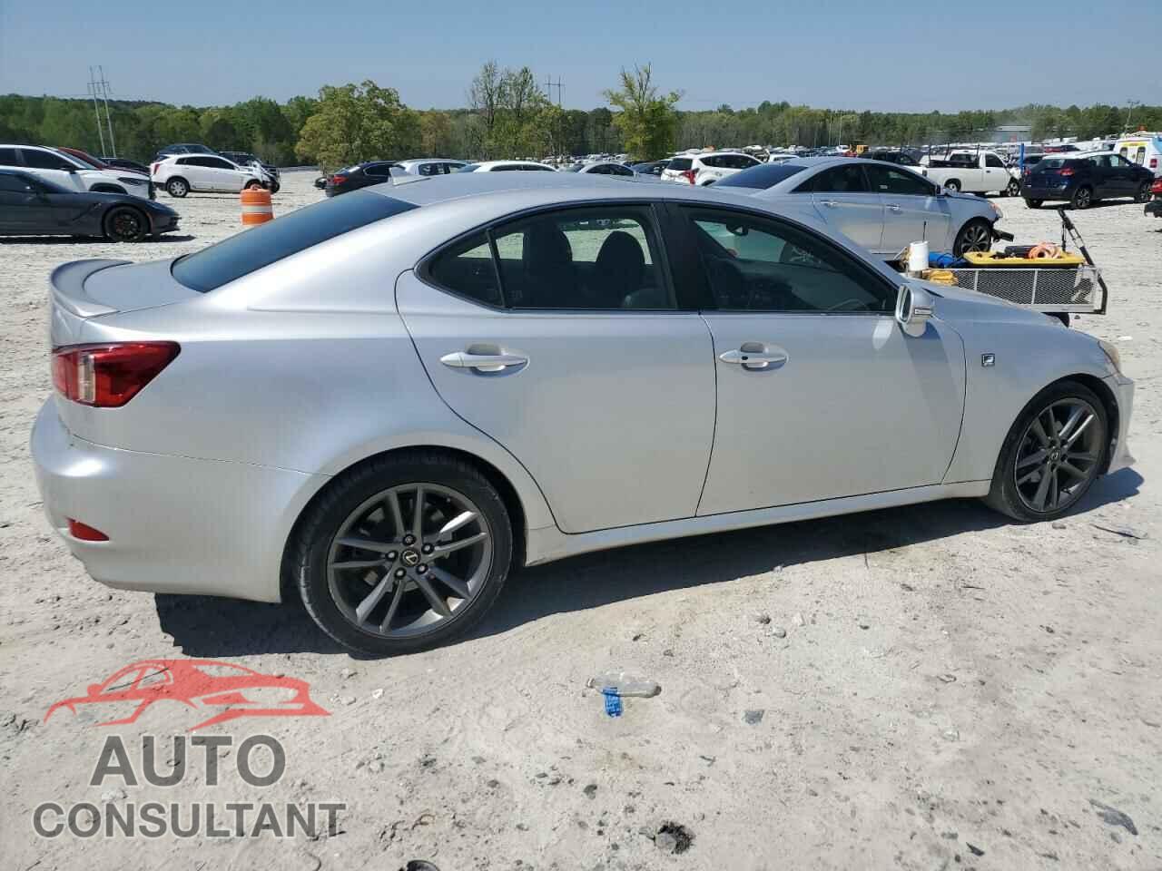 LEXUS IS 2011 - JTHBF5C26B5149664