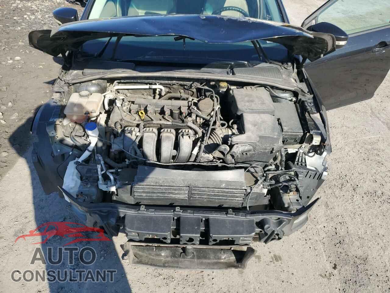 FORD FOCUS 2014 - 1FADP3F2XEL417578