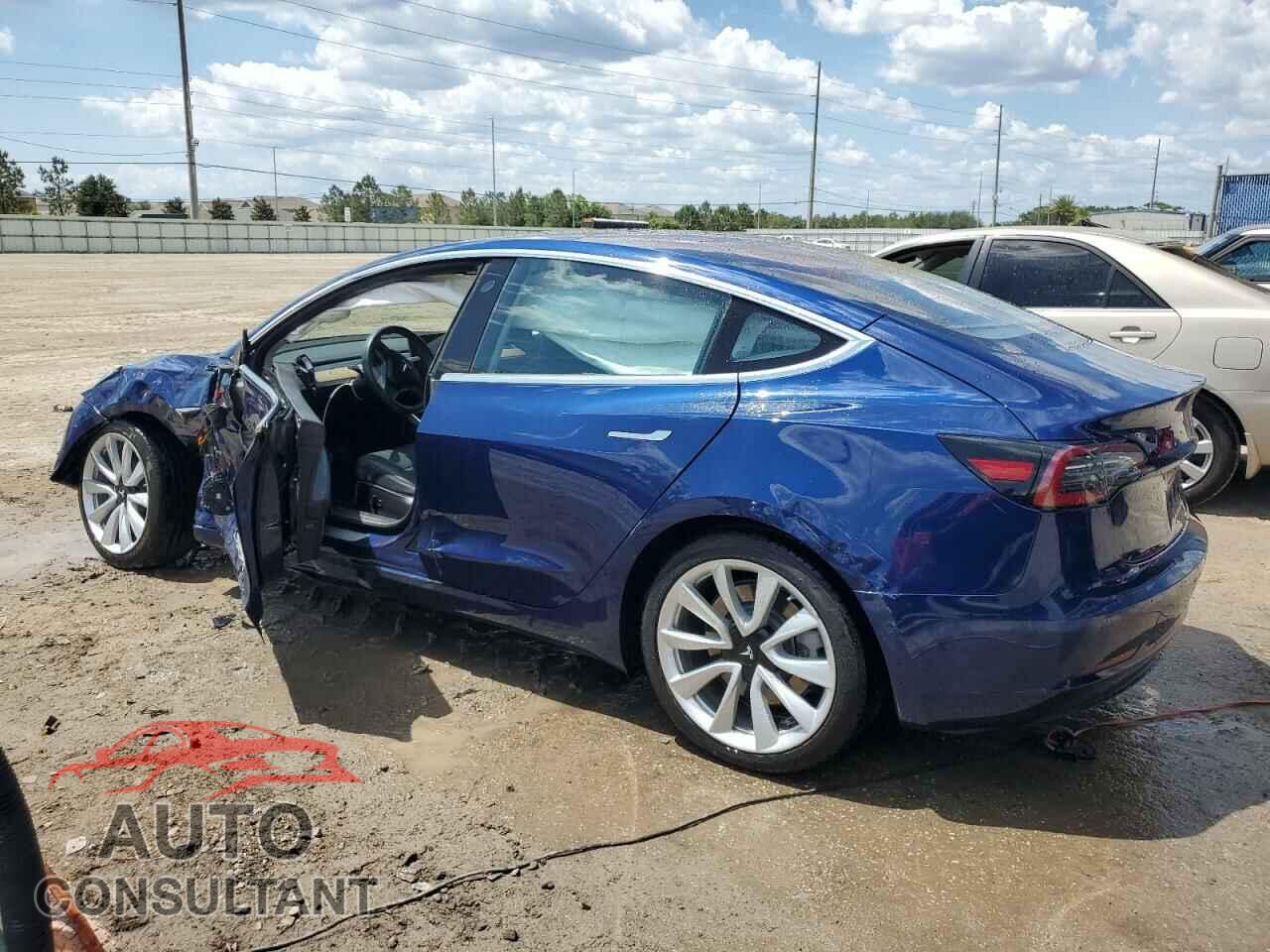 TESLA MODEL 3 2018 - 5YJ3E1EA1JF031217