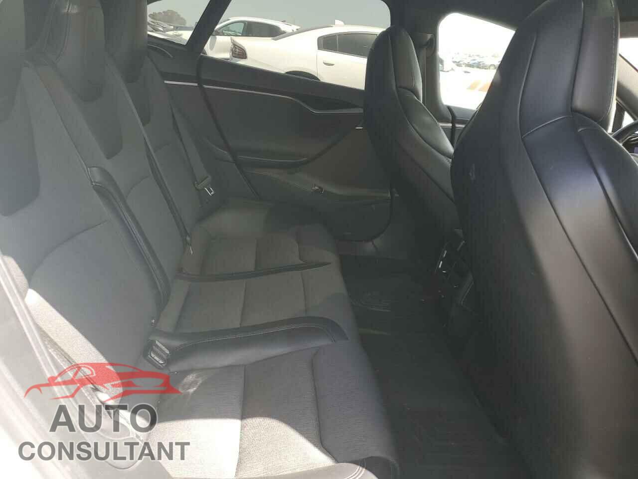TESLA MODEL S 2018 - 5YJSA1E29JF281143