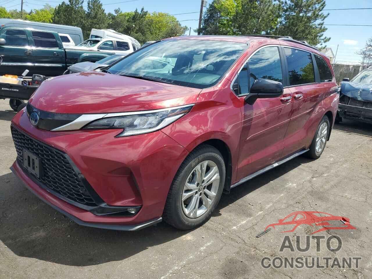 TOYOTA SIENNA 2022 - 5TDDSKFC9NS048125