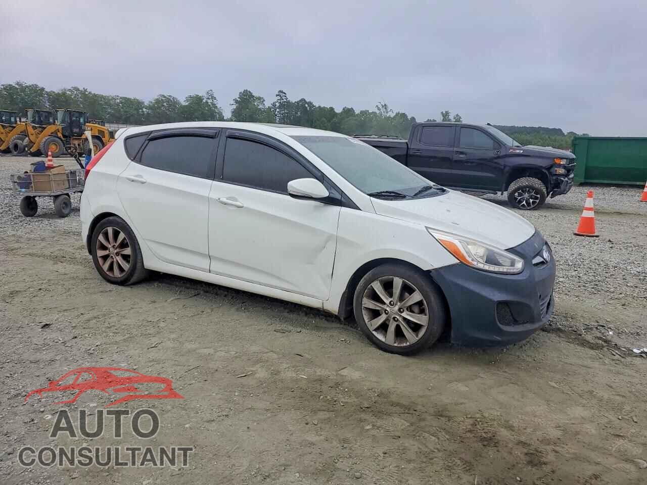 HYUNDAI ACCENT 2014 - KMHCU5AE7EU183630