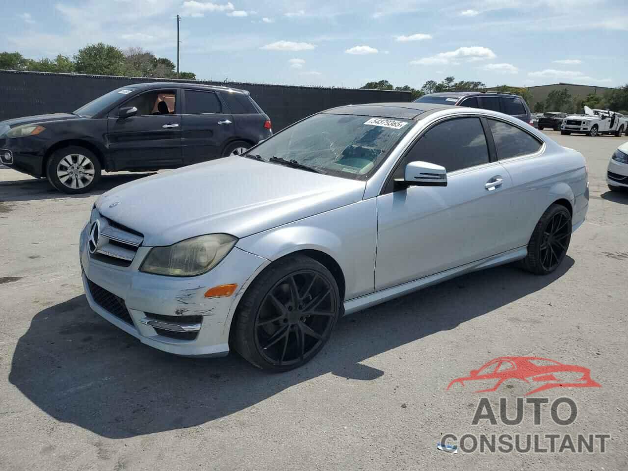 MERCEDES-BENZ C-CLASS 2013 - WDDGJ4HB0DF995087