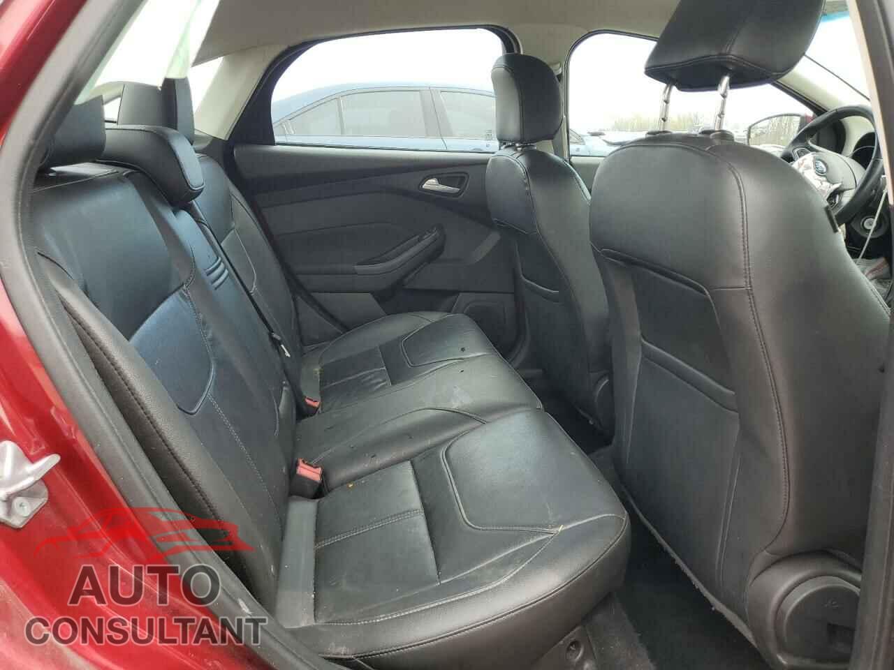FORD FOCUS 2015 - 1FADP3F20FL340284