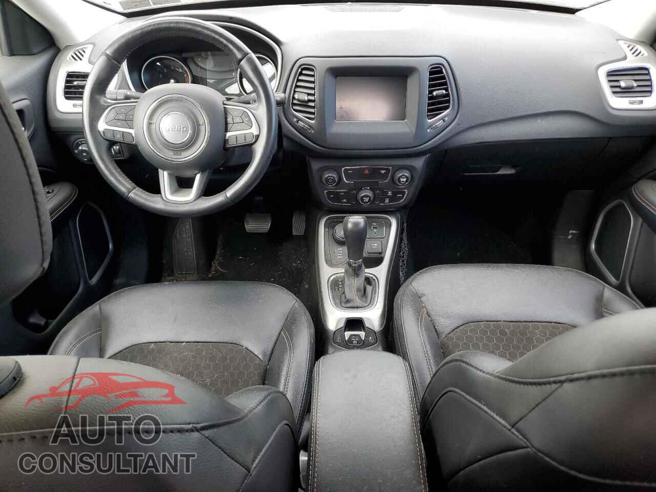 JEEP COMPASS 2020 - 3C4NJDBB8LT168033