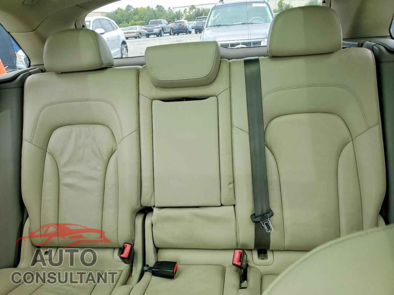 AUDI Q5 2012 - WA1LFAFP2CA057122