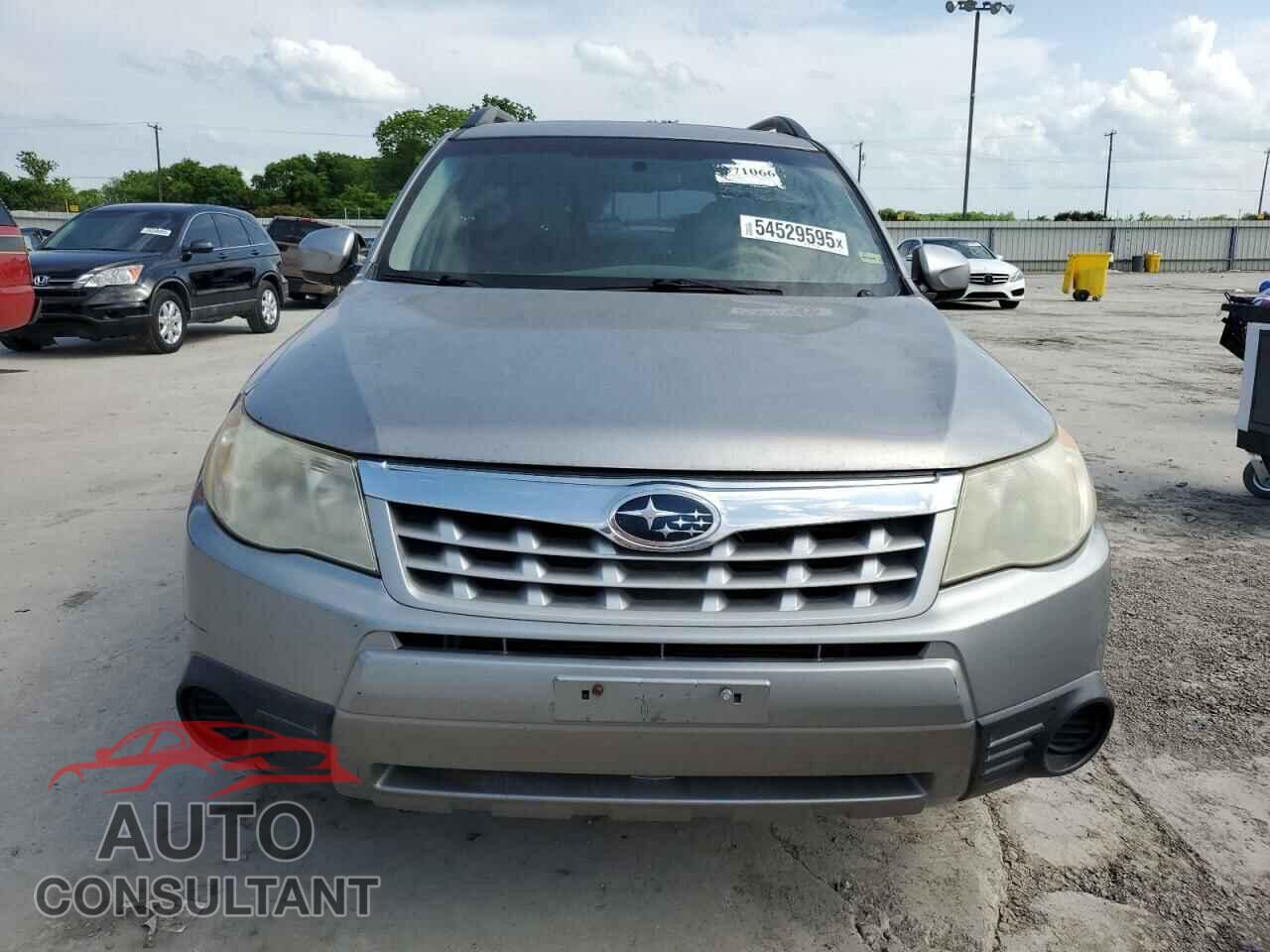 SUBARU FORESTER 2011 - JF2SHBDC3BH774671