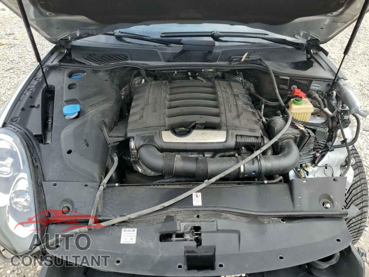 PORSCHE CAYENNE 2017 - WP1AA2A23HKA81295