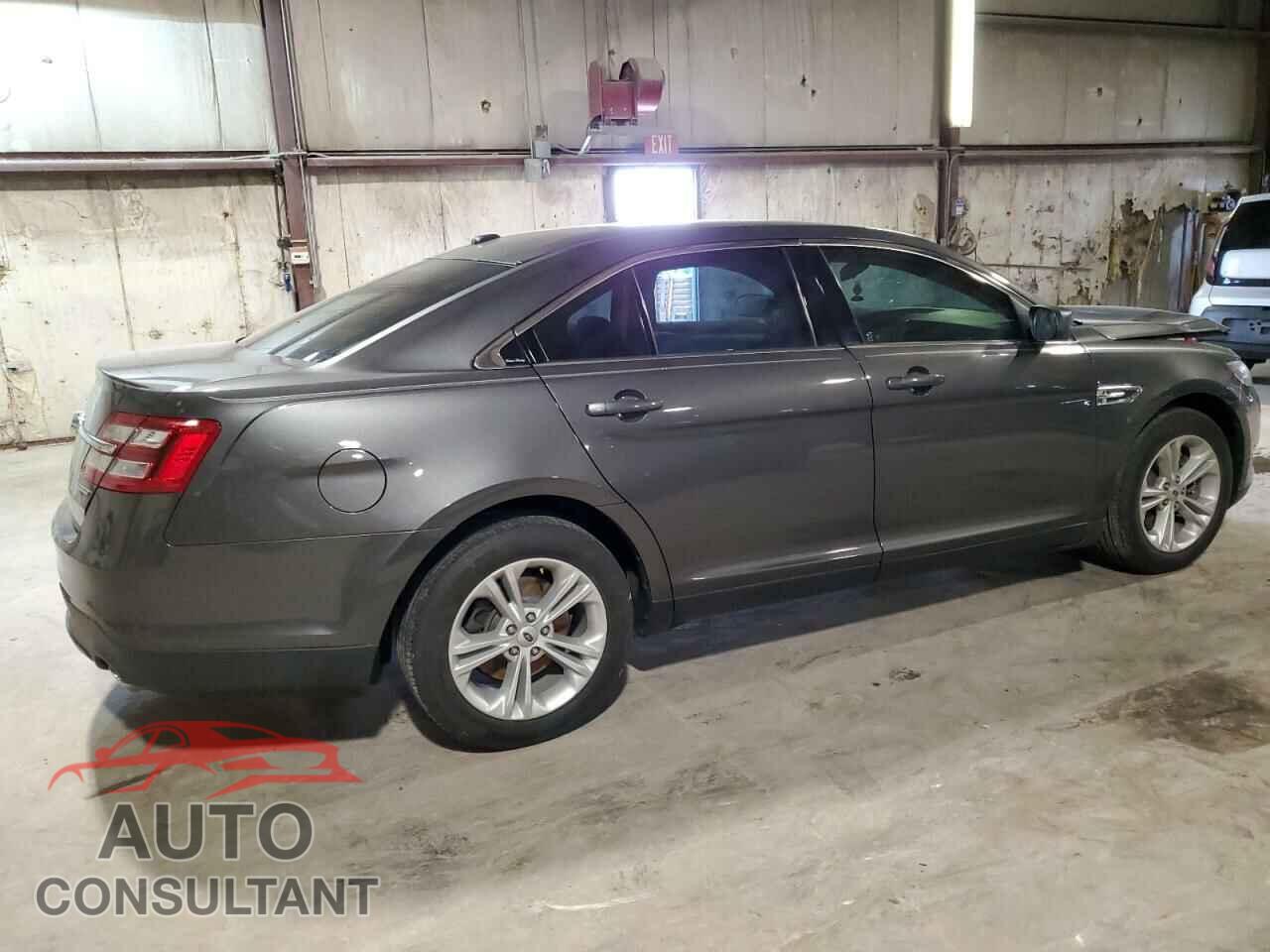 FORD TAURUS 2017 - 1FAHP2D84HG143262