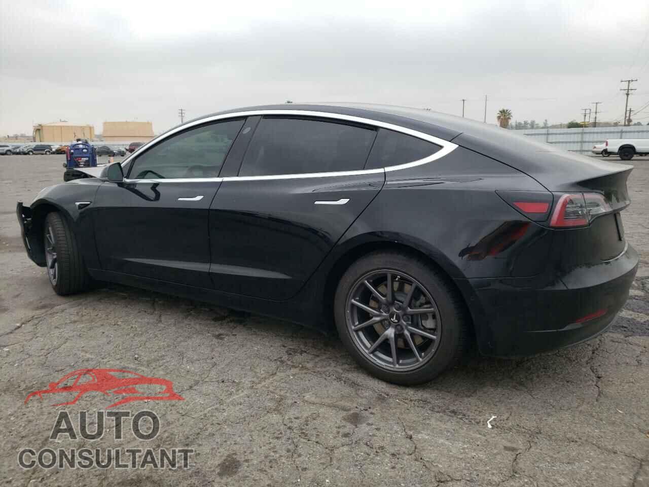 TESLA MODEL 3 2019 - 5YJ3E1EA5KF307075