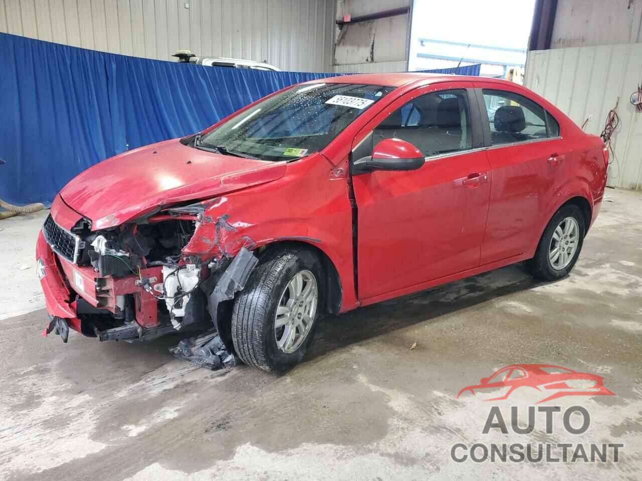 CHEVROLET SONIC 2012 - 1G1JC5SH8C4201520