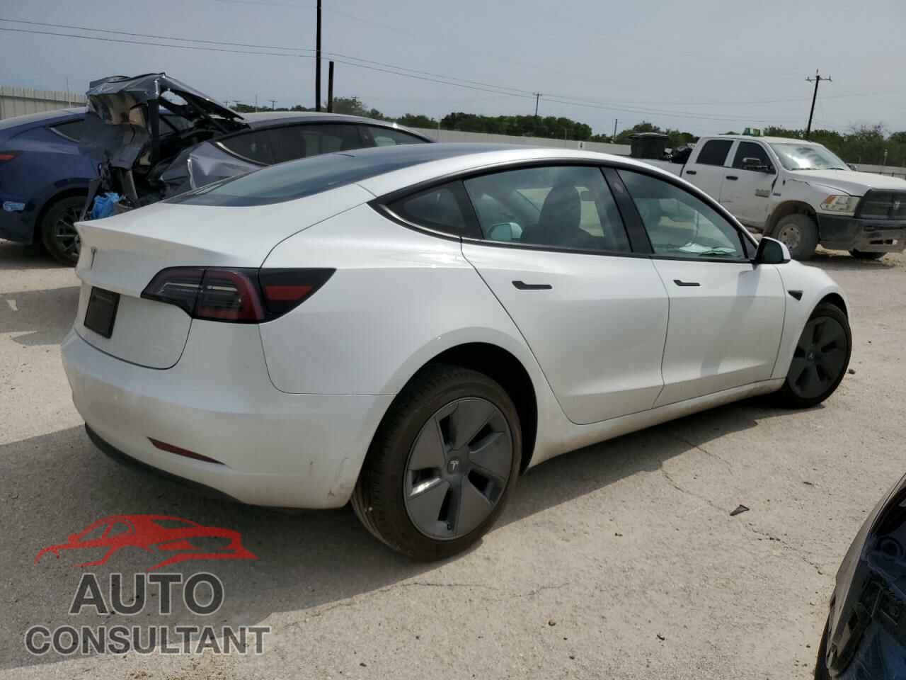 TESLA MODEL 3 2023 - 5YJ3E1EA9PF560469