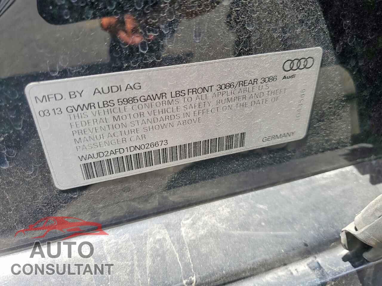 AUDI S8 2013 - WAUD2AFD1DN026673