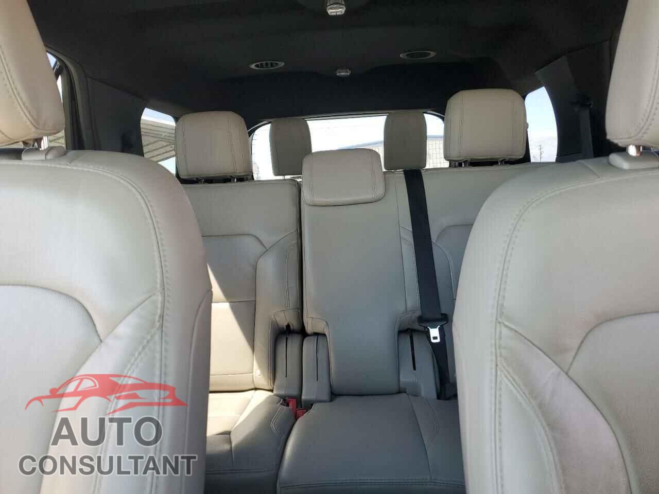 FORD EXPLORER 2018 - 1FM5K7D87JGB60129