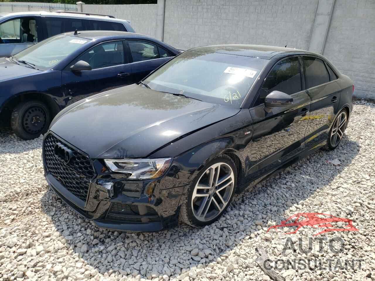 AUDI A3 2018 - WAUJ8GFF7J1045995