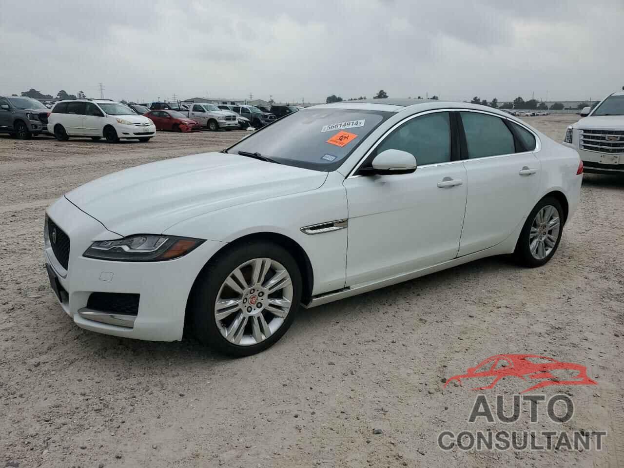 JAGUAR XF 2017 - SAJBJ4BV3HCY27850