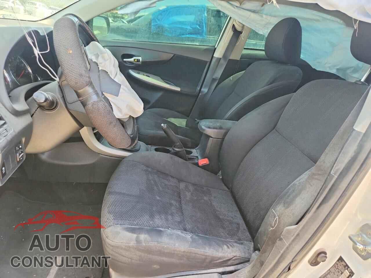 TOYOTA COROLLA 2011 - 2T1BU4EE5BC615208