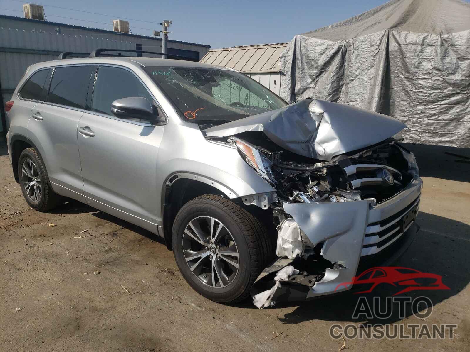 TOYOTA HIGHLANDER 2018 - 5TDBZRFH5JS489462