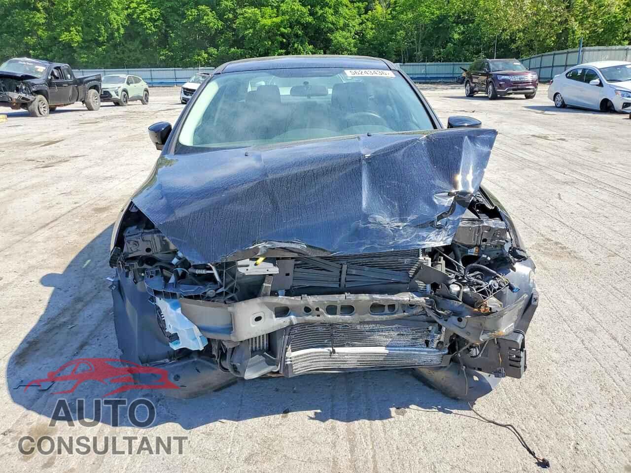 FORD FOCUS 2018 - 1FADP3FE4JL309977