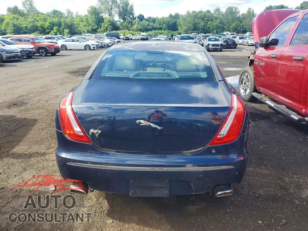 JAGUAR XJ 2011 - SAJWA1CBXBLV12720