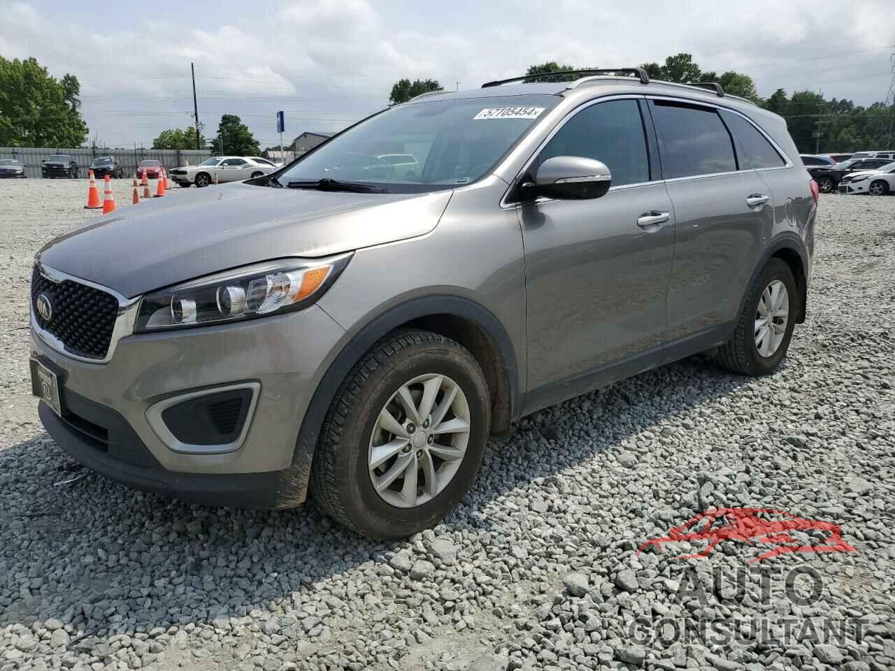 KIA SORENTO 2017 - 5XYPG4A32HG211409