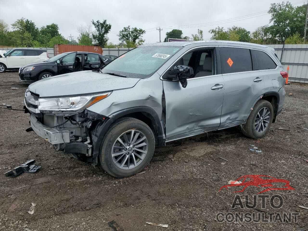 TOYOTA HIGHLANDER 2019 - 5TDJZRFH0KS959507