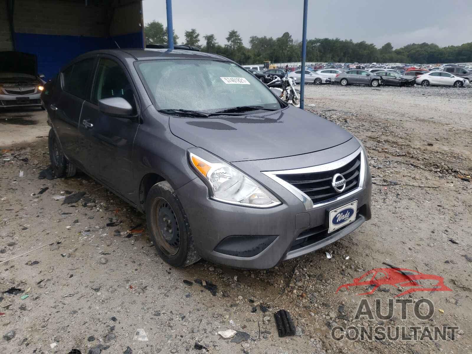 NISSAN VERSA 2018 - 3N1CN7AP1JL869331