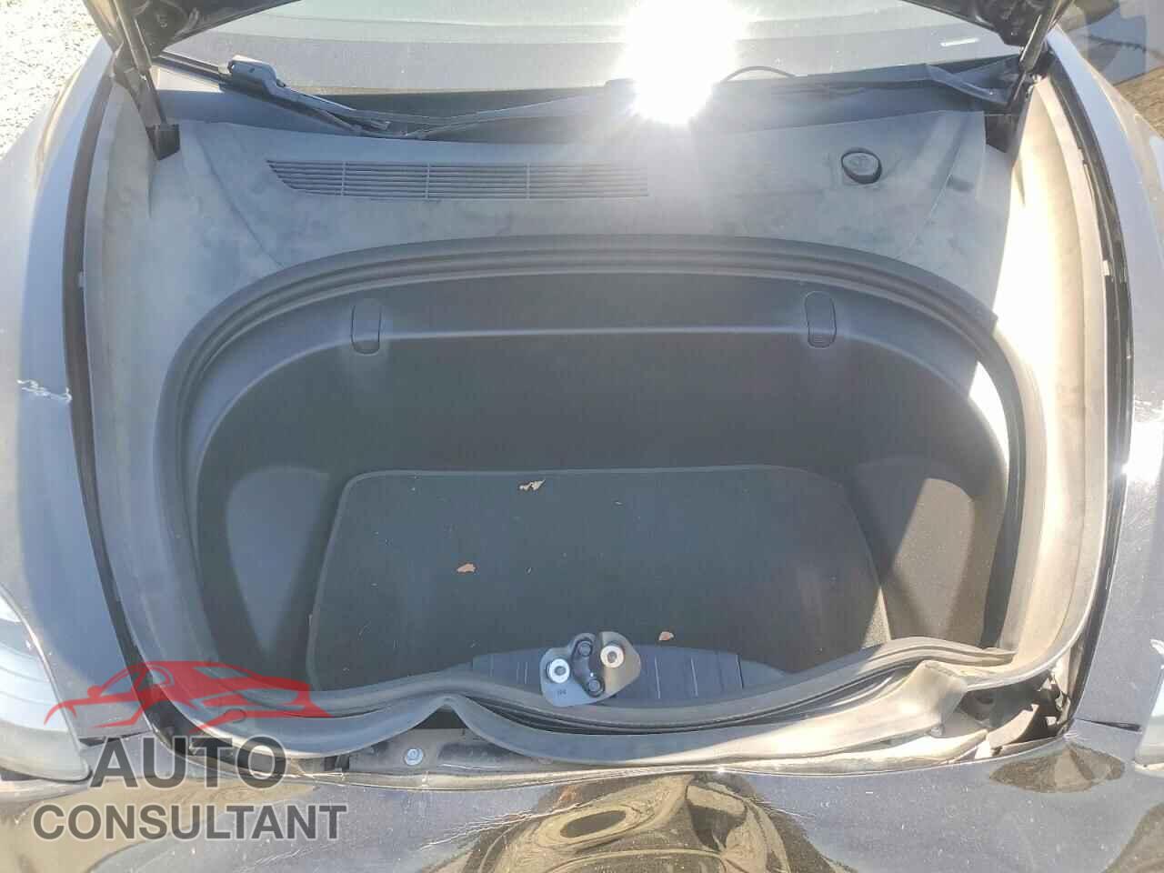 TESLA MODEL 3 2018 - 5YJ3E1EA8JF166064