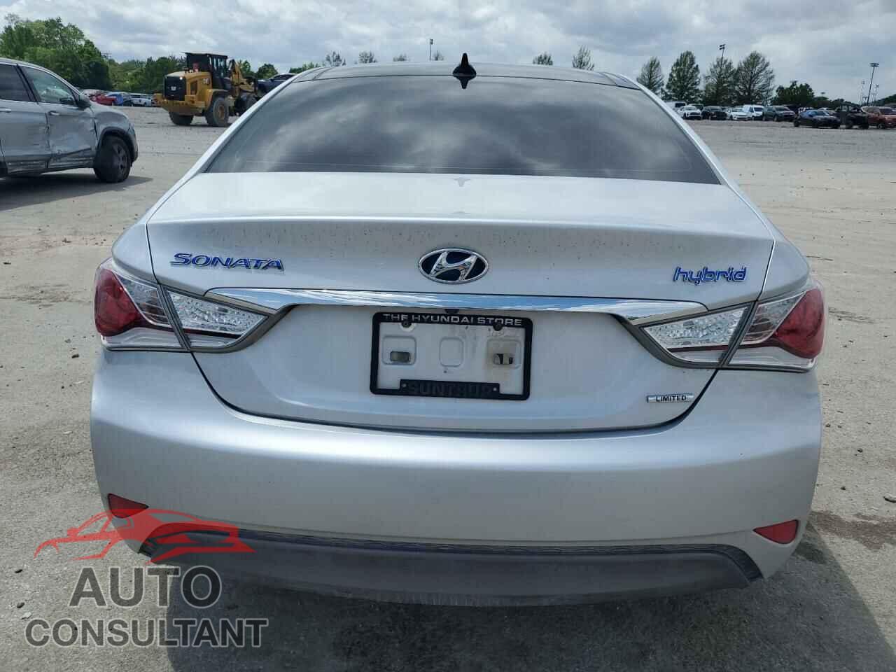 HYUNDAI SONATA 2015 - KMHEC4A42FA121441