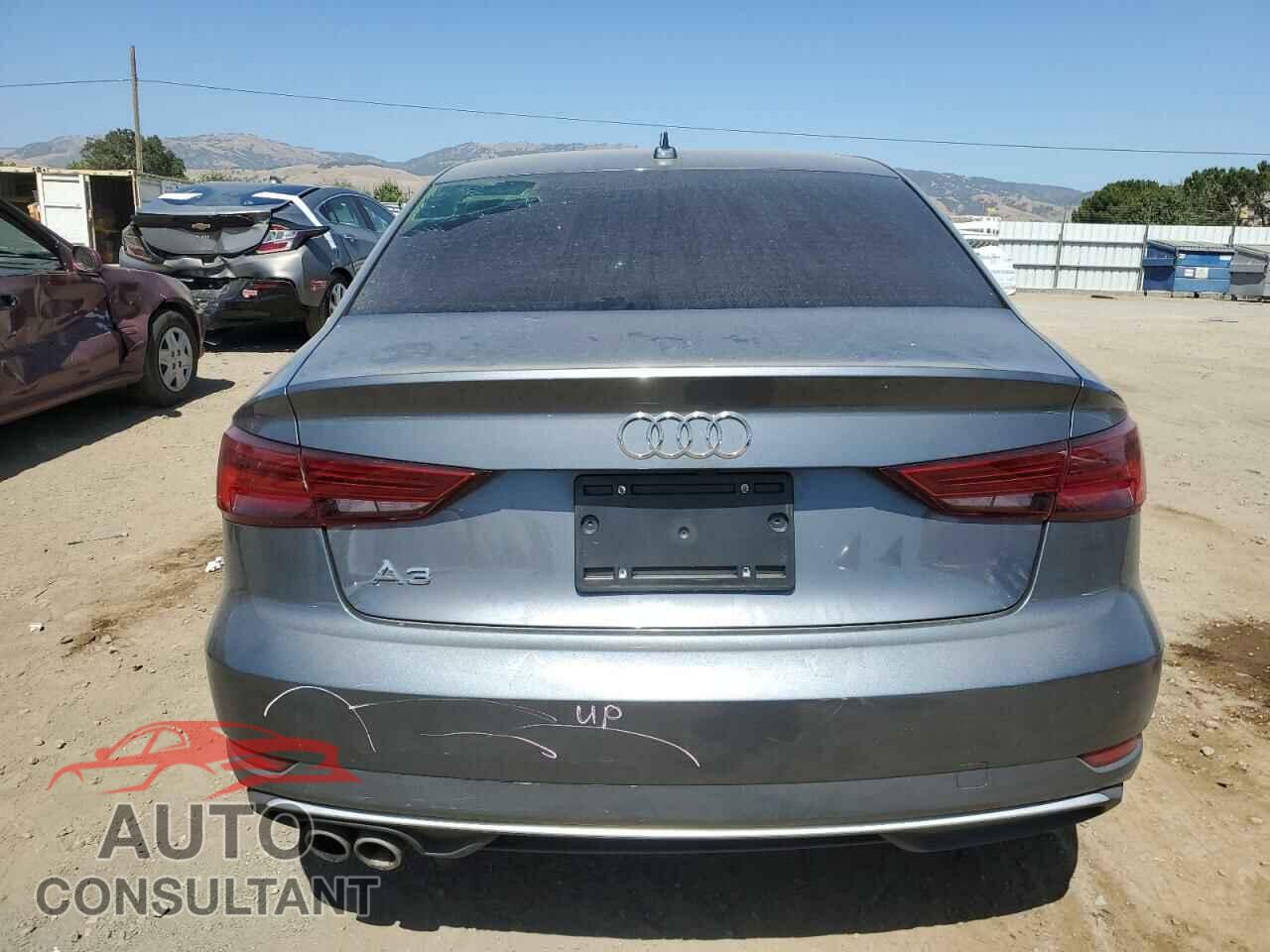 AUDI A3 2018 - WAUAUGFF9J1062079
