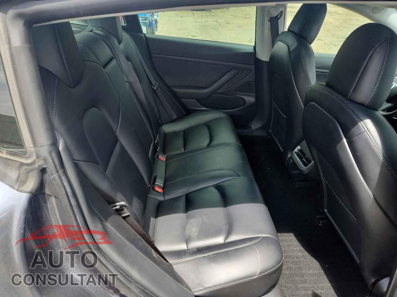 TESLA MODEL 3 2021 - 5YJ3E1EA2MF859376