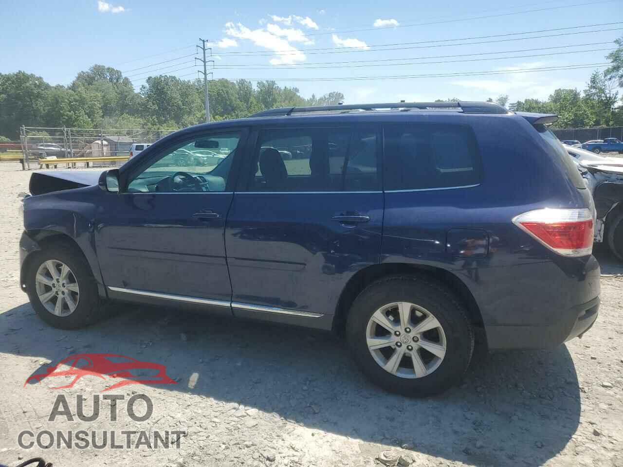 TOYOTA HIGHLANDER 2013 - 5TDBK3EH8DS239592