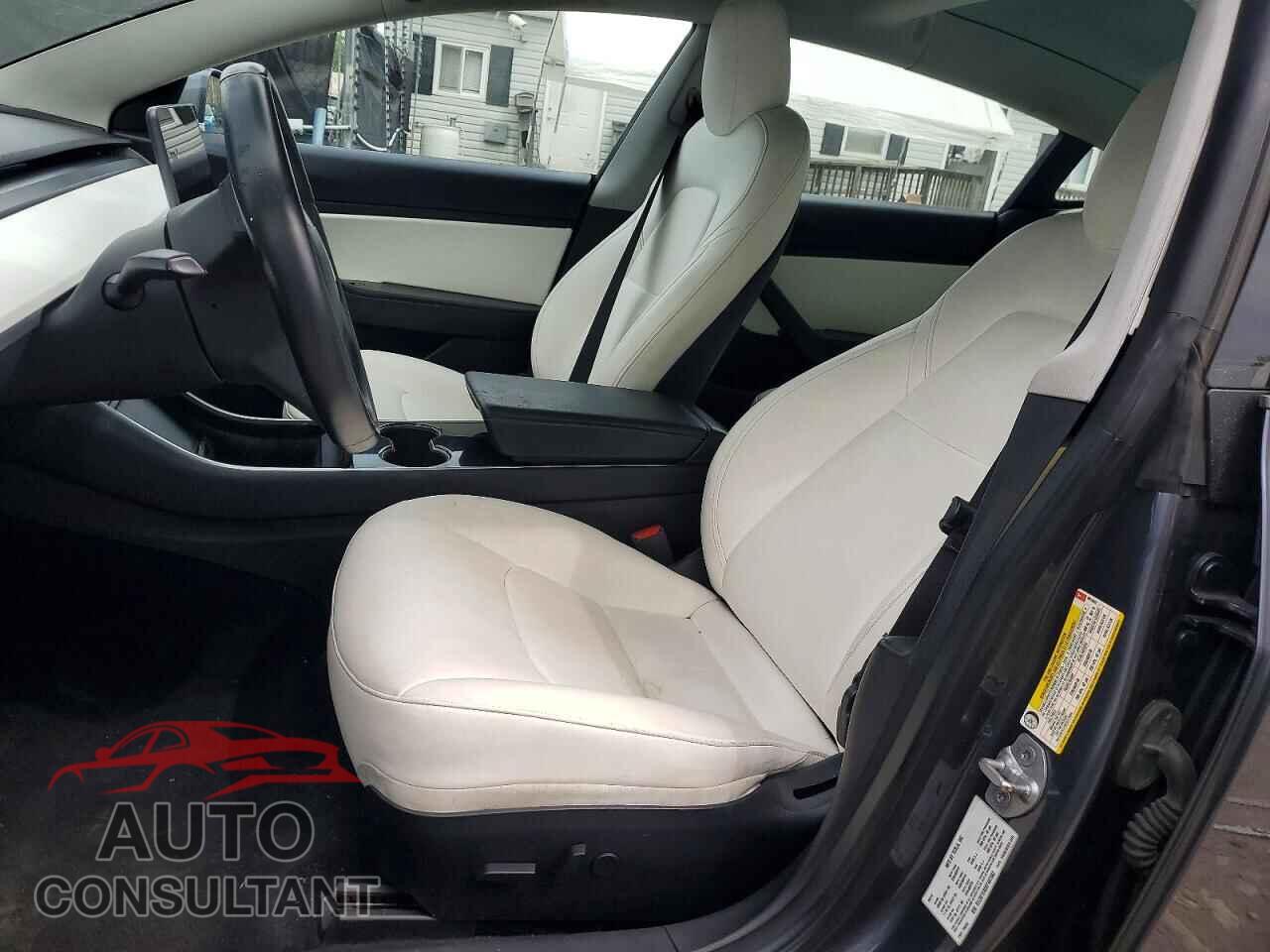 TESLA MODEL 3 2019 - 5YJ3E1EA5KF407662
