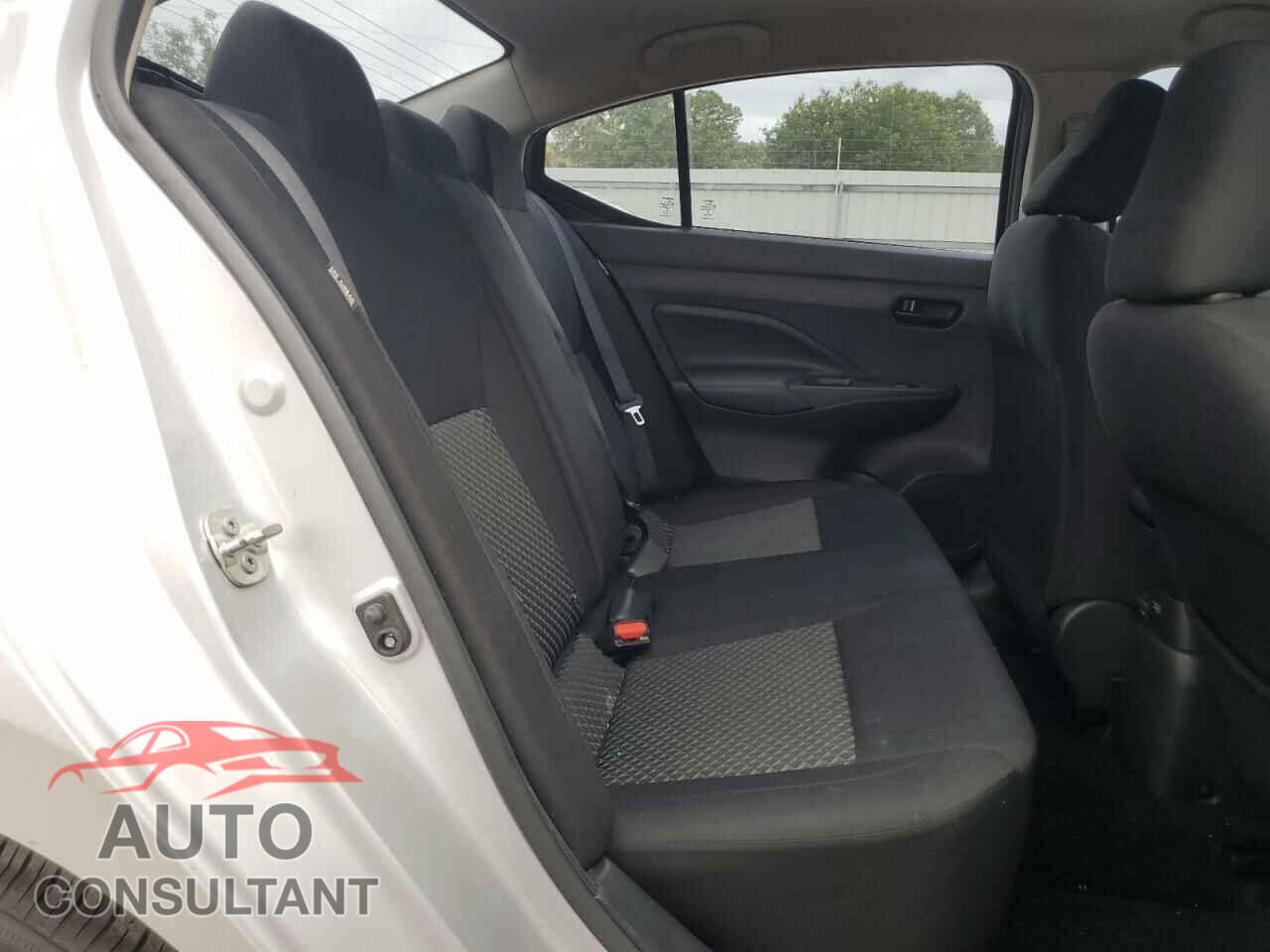 NISSAN VERSA 2020 - 3N1CN8DV2LL840021