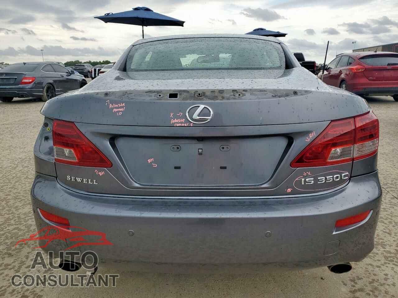 LEXUS IS 2012 - JTHFE2C20C2507458