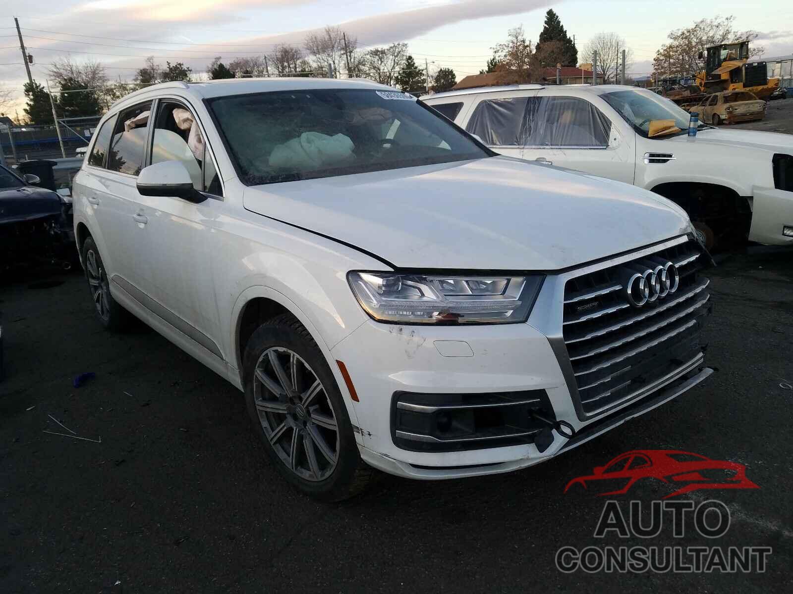 AUDI Q7 2018 - WA1VAAF73JD041305