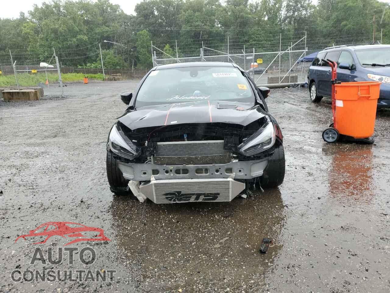 FORD FOCUS 2016 - WF0DP3THXG4113986