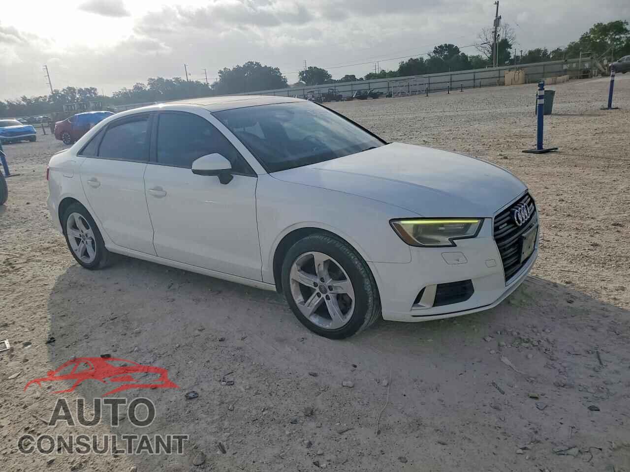 AUDI A3 2017 - WAUB8GFF2H1016435