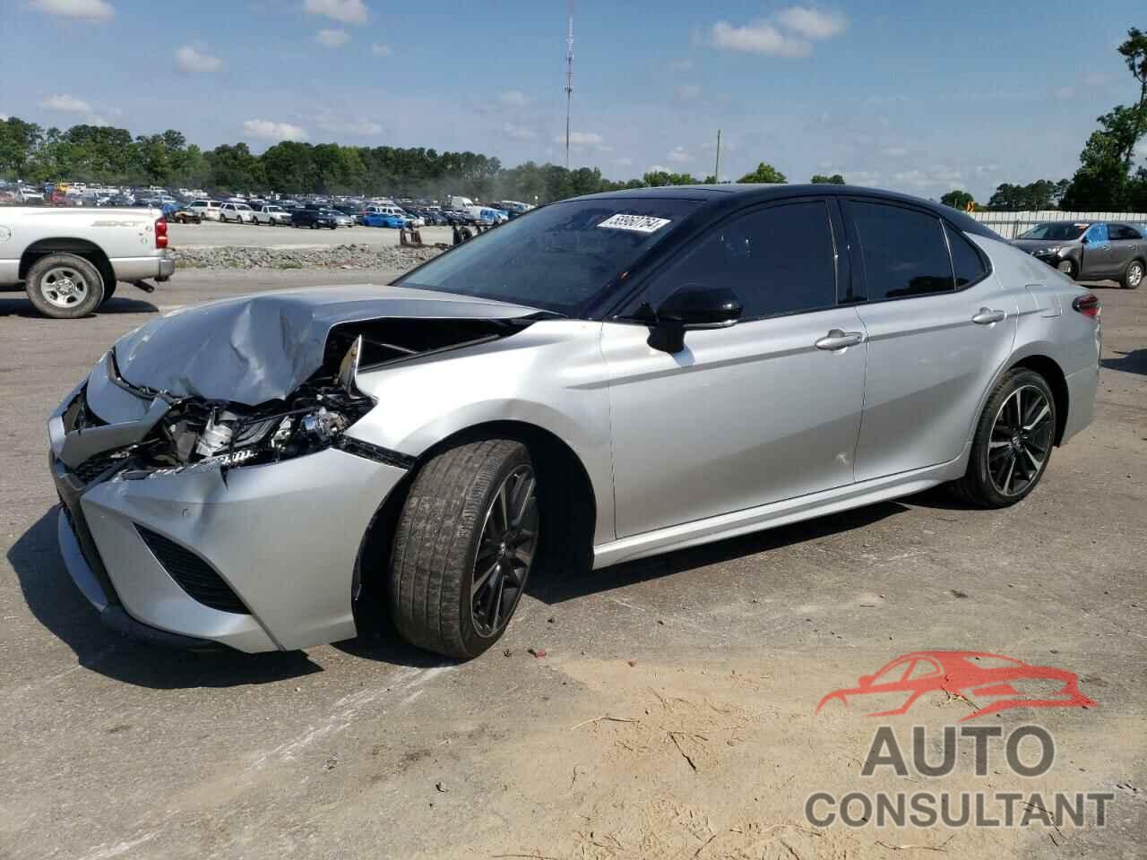 TOYOTA CAMRY 2018 - 4T1B61HK5JU135712