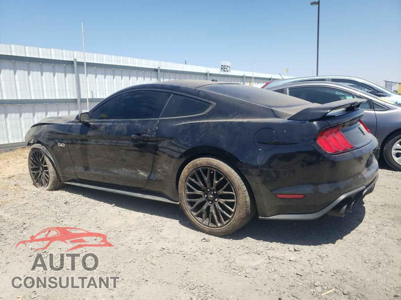 FORD MUSTANG 2018 - 1FA6P8CF2J5114712
