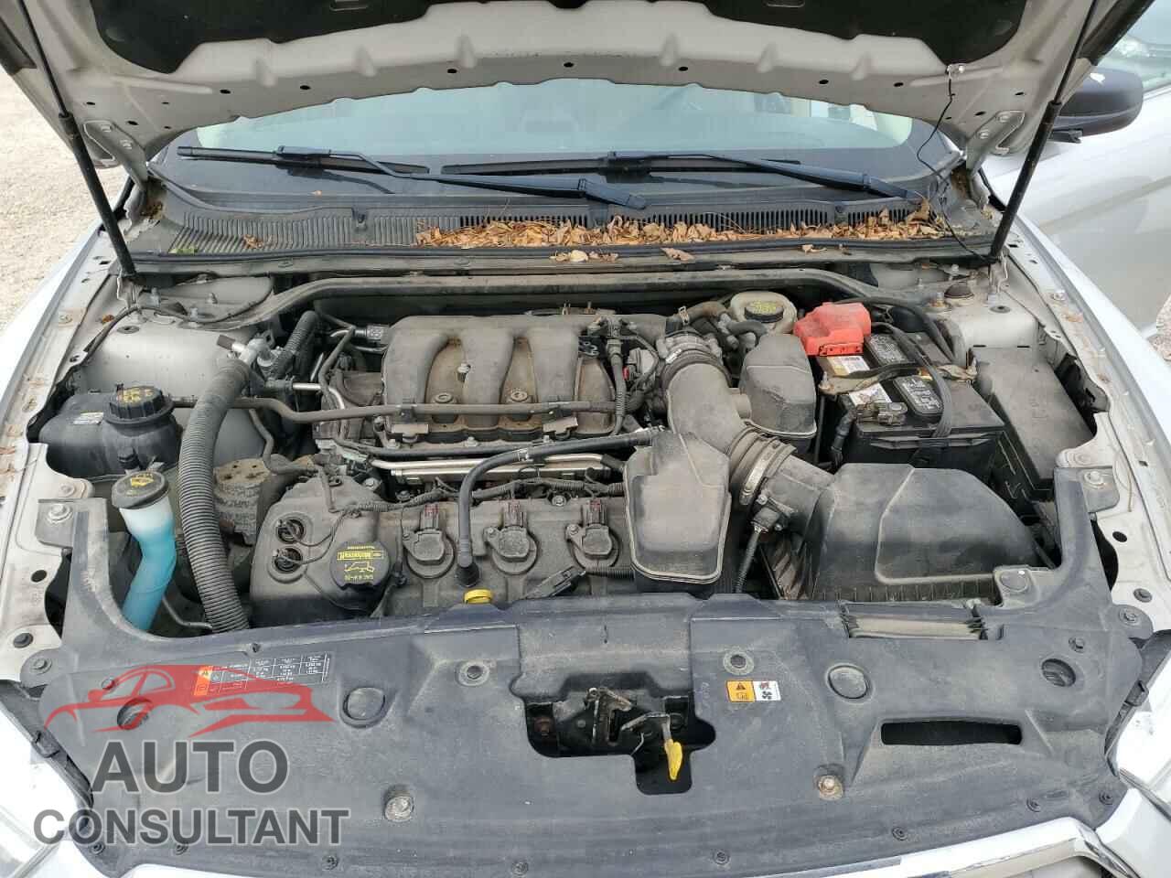 FORD TAURUS 2013 - 1FAHP2D89DG157555