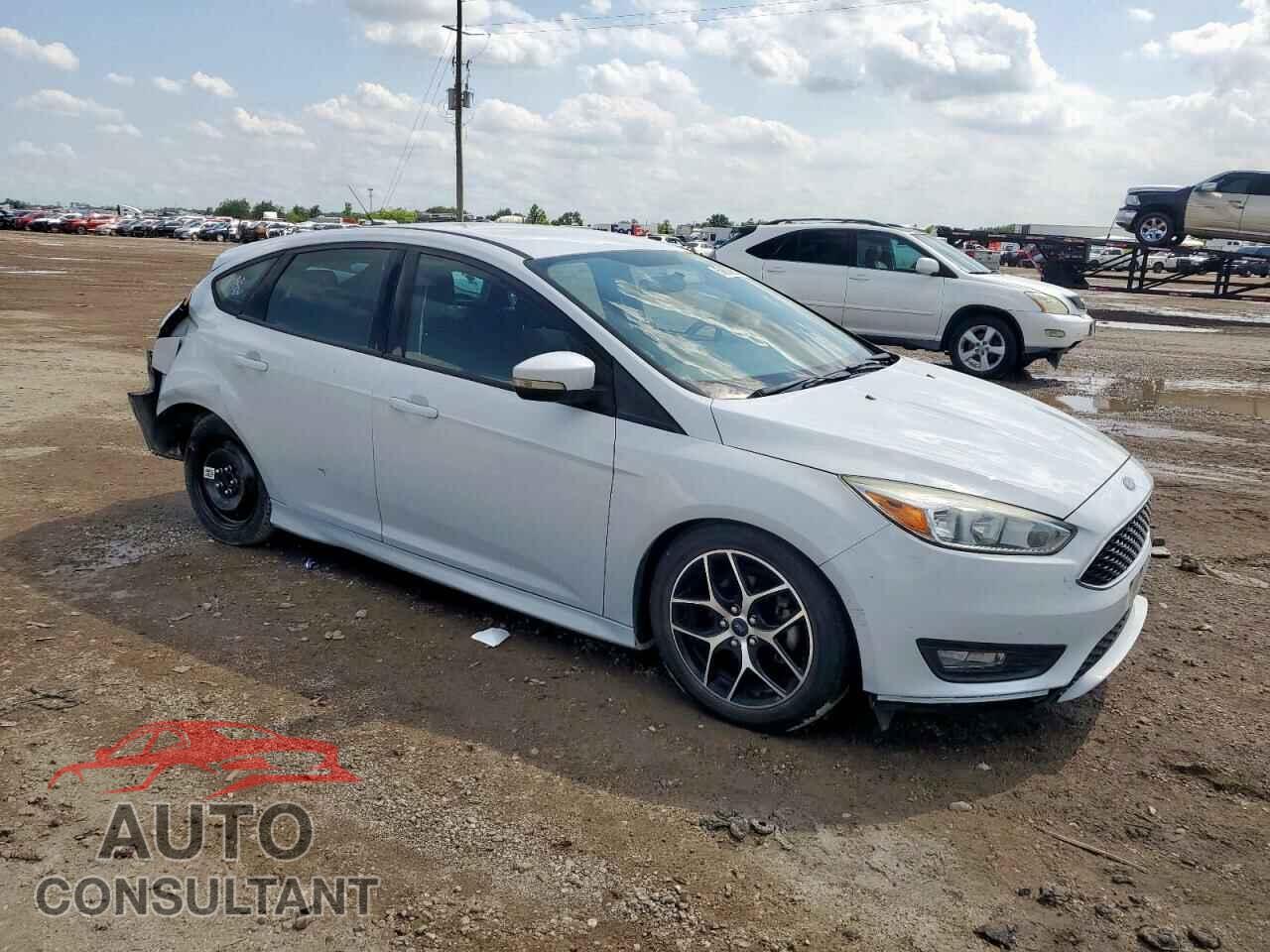 FORD FOCUS 2016 - 1FADP3K23GL233821