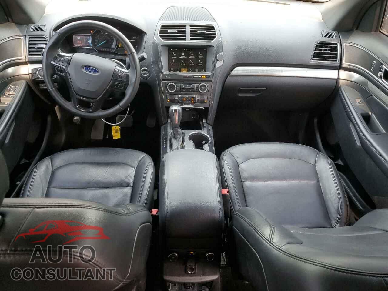 FORD EXPLORER 2018 - 1FM5K7D88JGB03745