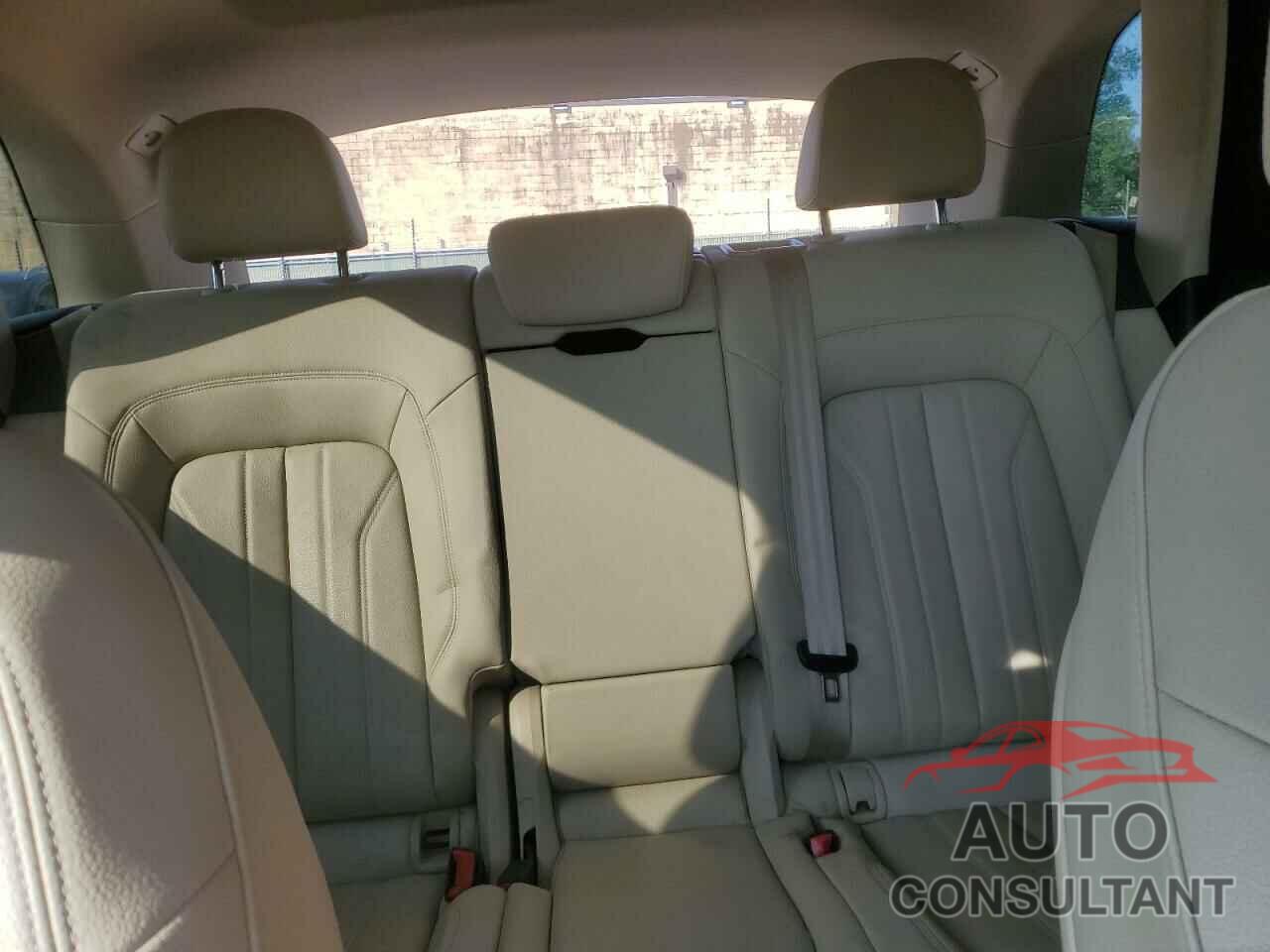 AUDI Q5 2018 - WA1BNAFY1J2066585