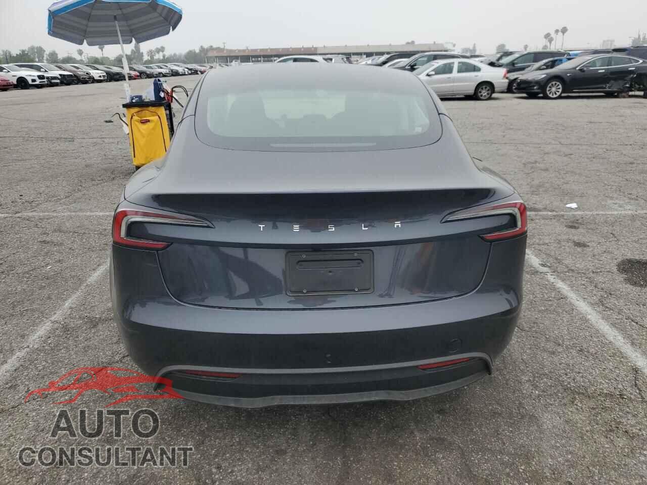 TESLA MODEL 3 2024 - 5YJ3E1EA2RF743280