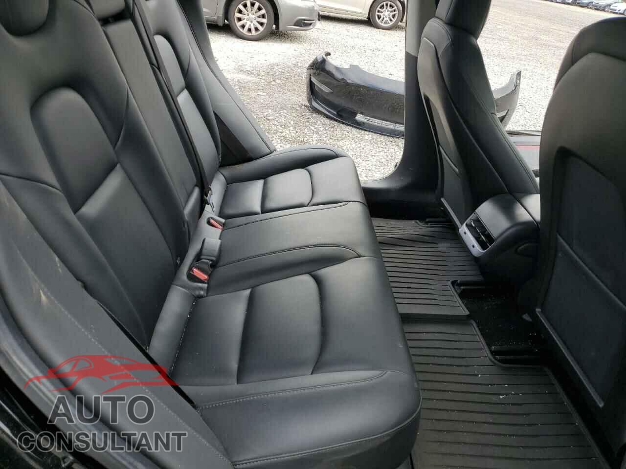 TESLA MODEL 3 2019 - 5YJ3E1EA7KF398902