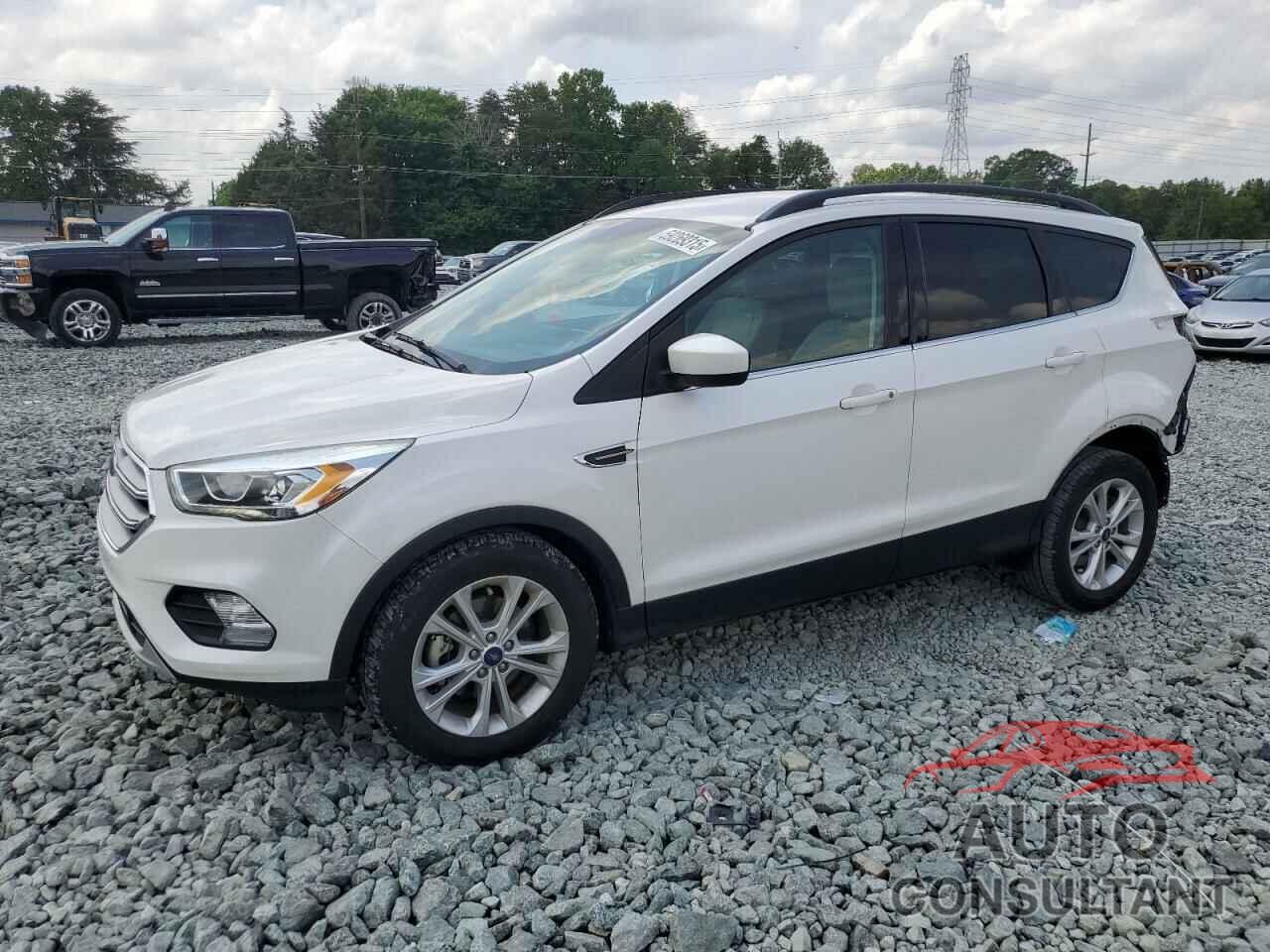 FORD ESCAPE 2017 - 1FMCU0GD7HUB25975
