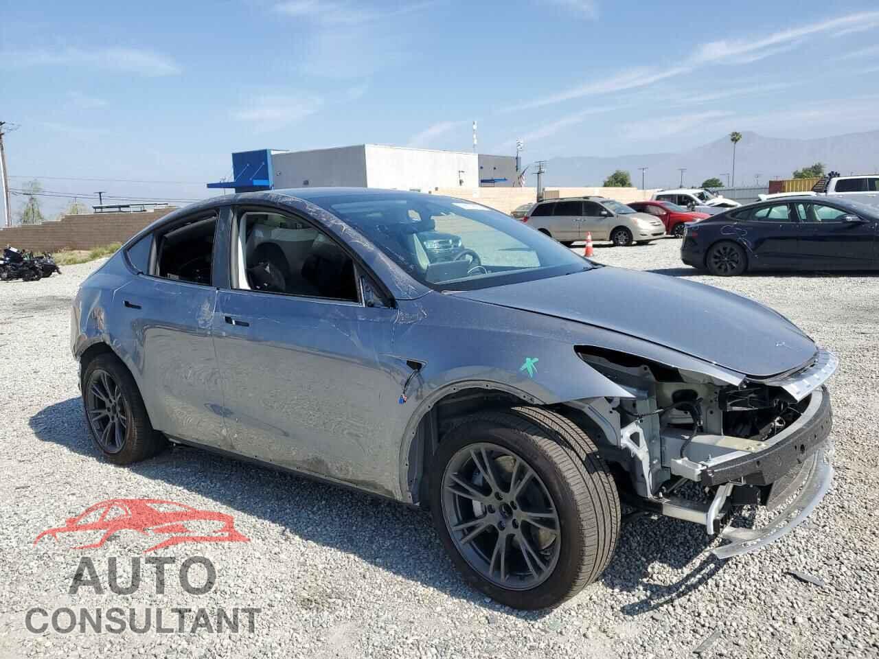 TESLA MODEL Y 2025 - 7SAYGDED2SF219468