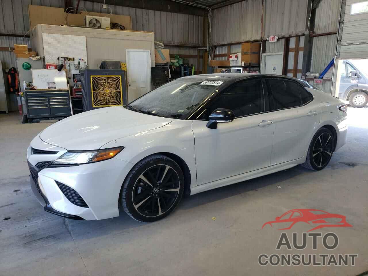 TOYOTA CAMRY 2019 - 4T1B61HK0KU245276