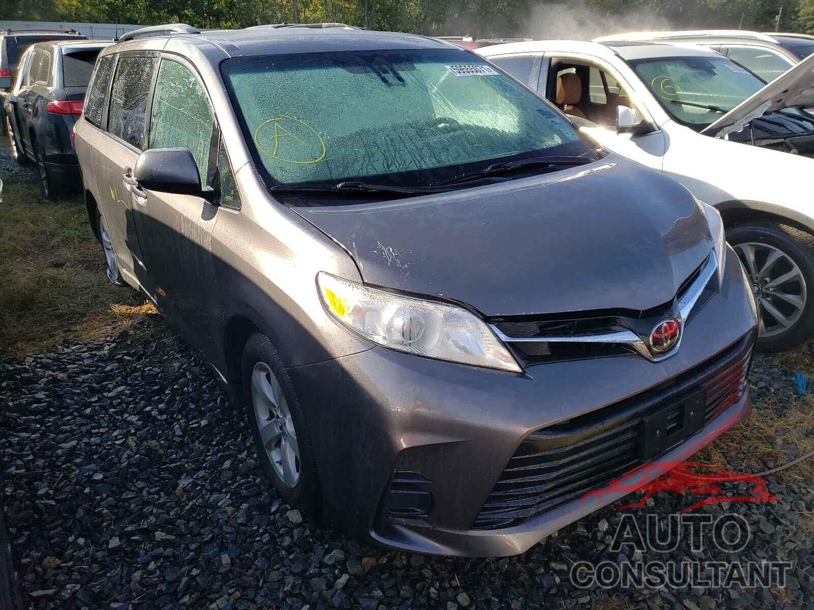 TOYOTA SIENNA 2018 - 5TDKZ3DCXJS949543